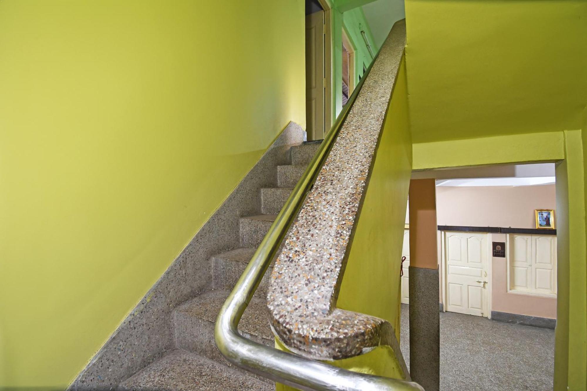 Hotel O Arati House 4*
