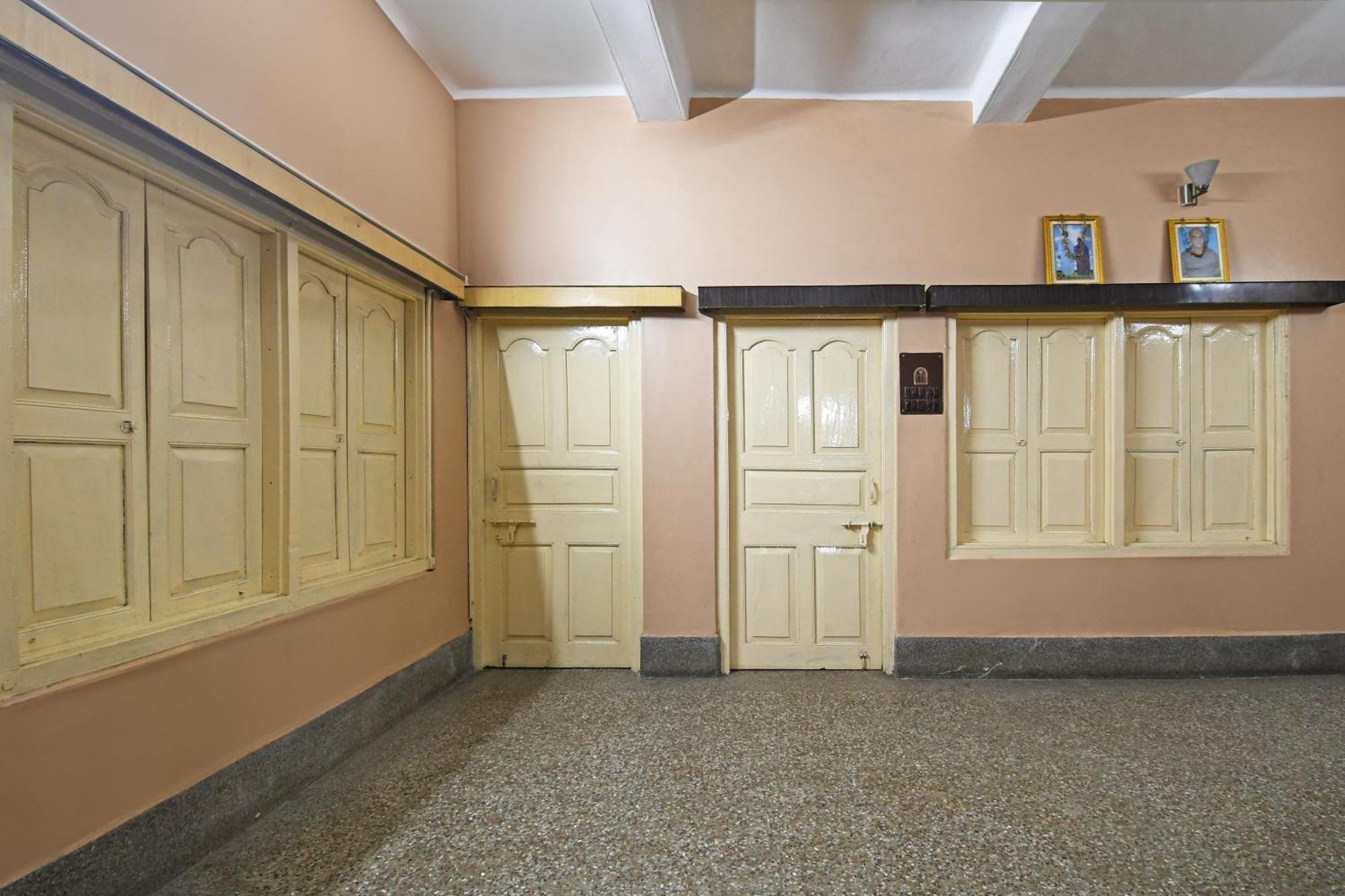 Hotel O Arati House 4*